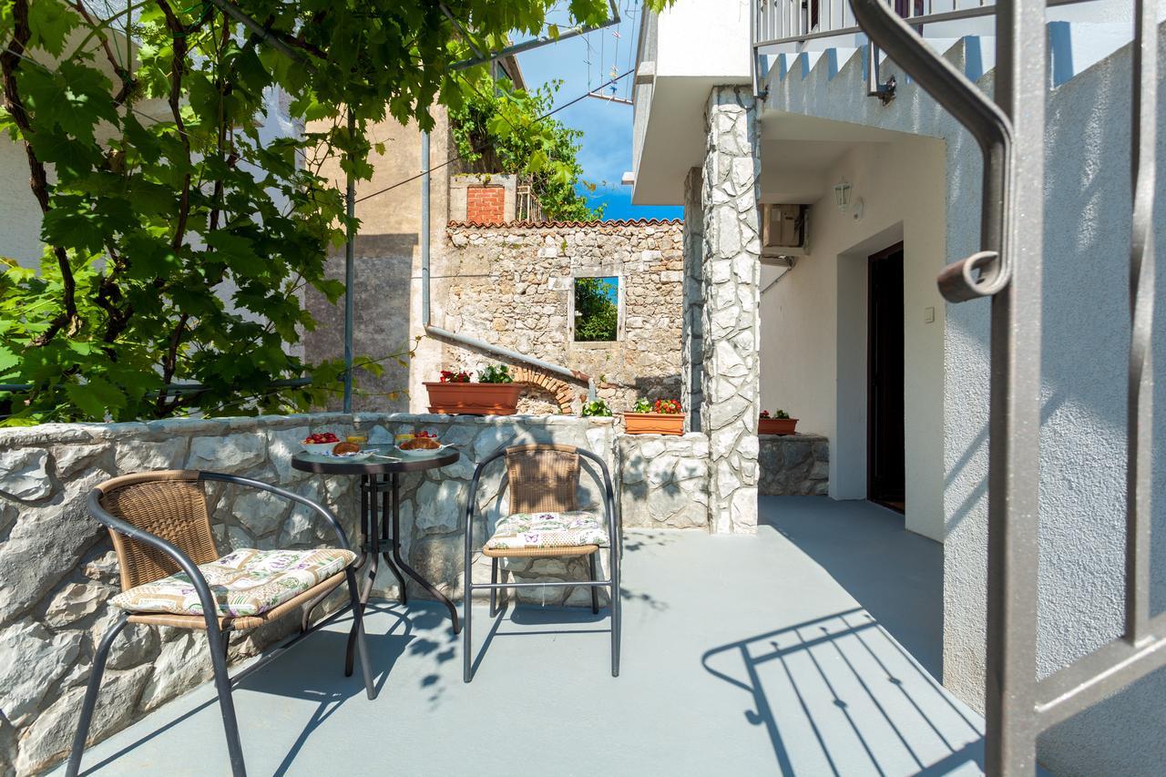 Apartment Placido Krk Krk Town Exterior photo