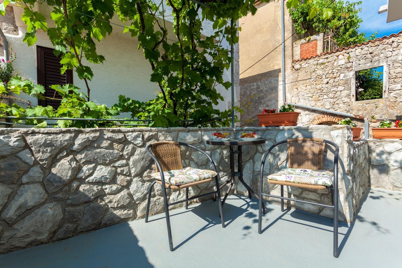 Apartment Placido Krk Krk Town Exterior photo